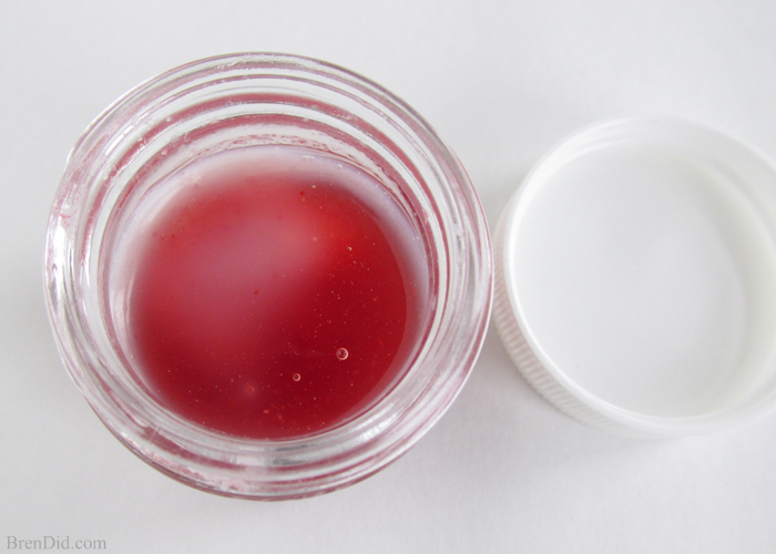 Sweet-Strawberry-Lip-Balm-DIY-11