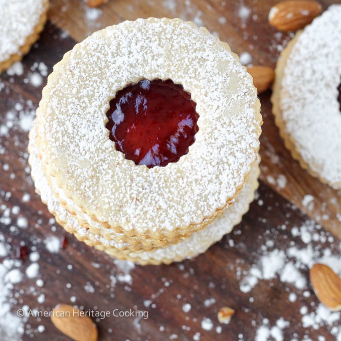 raspberry-linzer-cookies-1412016498