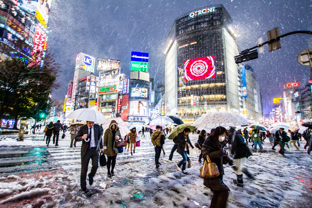 14929-Shibuya-Kreuzung-Tokyo-im-Winter--by-jrg-fait