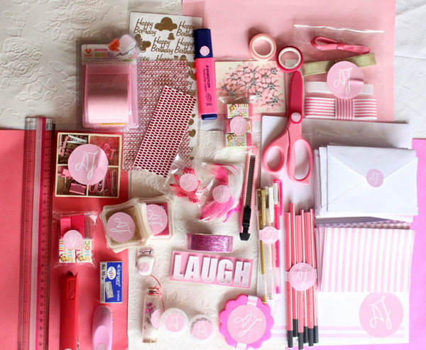 Pretty-in-Pink-Stationery-Set-The-Craftables-packed