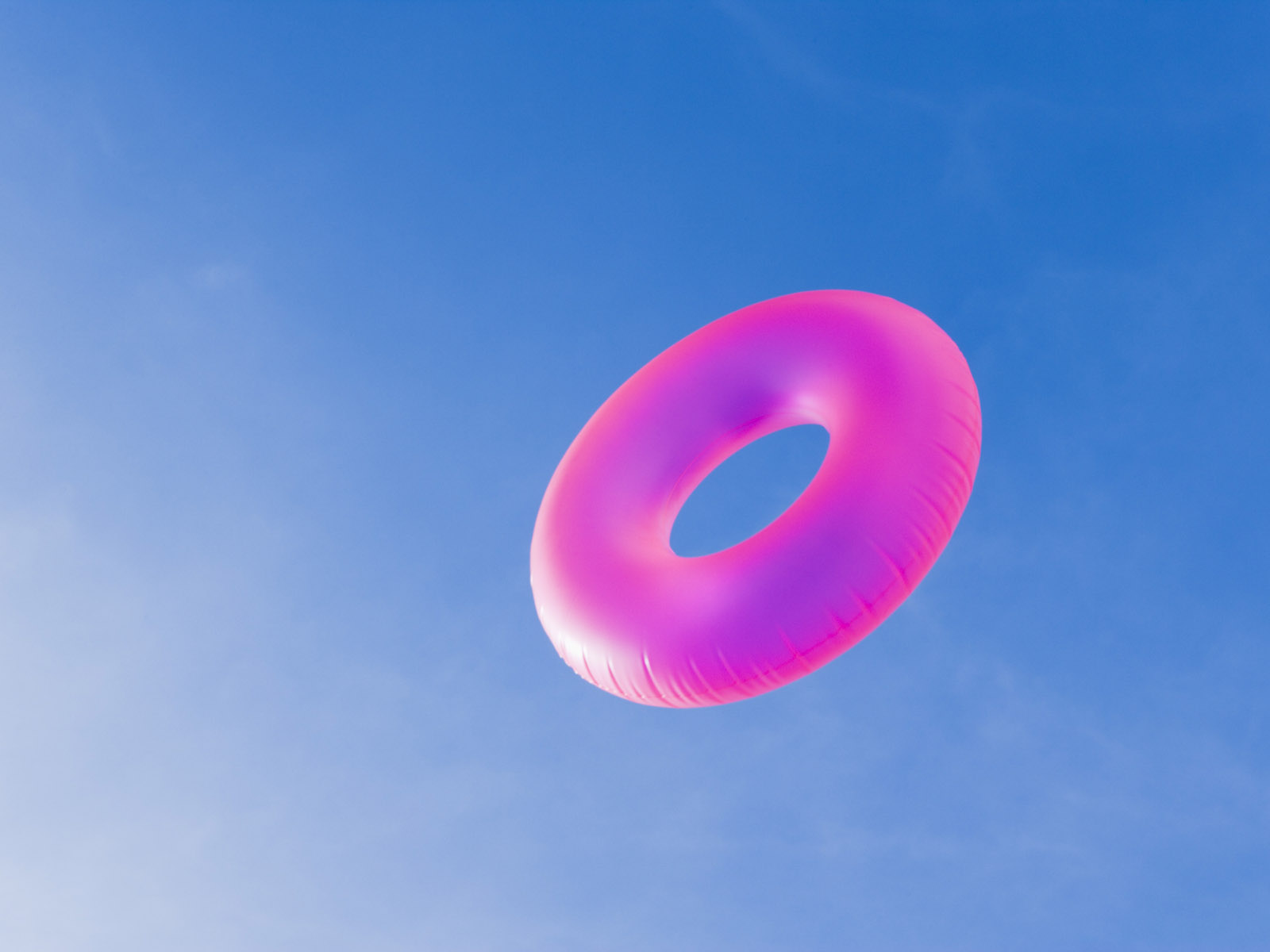 summer-baloon-floatie-pink-holiday_and_occasion-1-screensaver