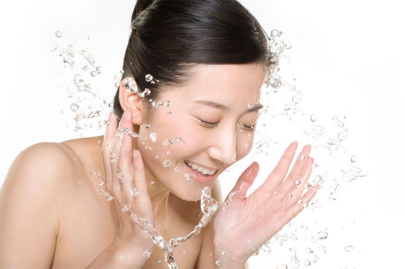 Top-10-Japanese-Face-Wash-Foam3