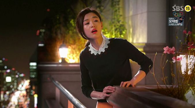 24-You-Who-Came-From-The-Stars-Fashion-Episode-16-Gianna-Jeon-Ji-Hyeon