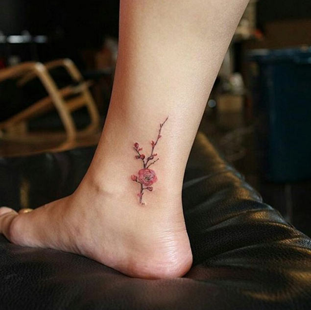 ankle-flower-tattoo