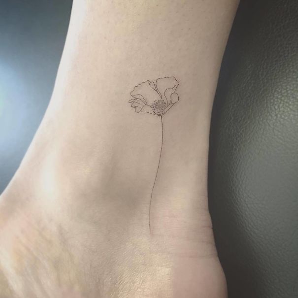 tiny-foot-tattoo-ideas-107-57517e2806924__605