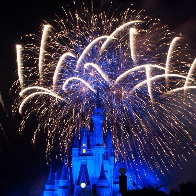 Watch-Cinderella-Castle-Fireworks