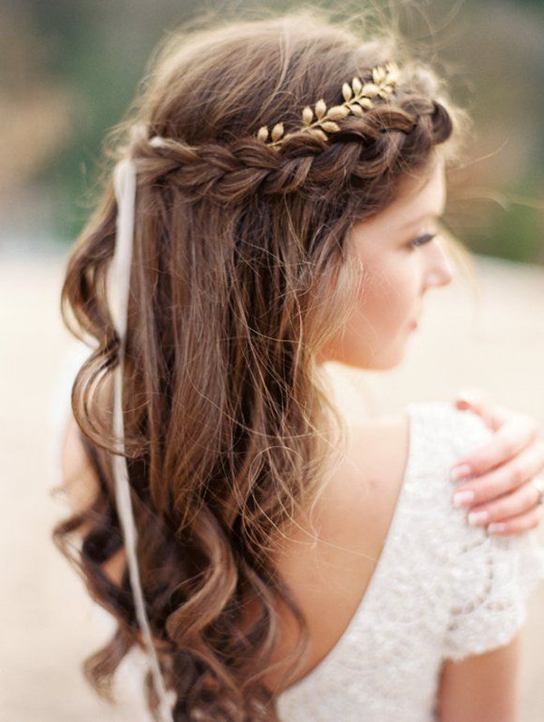 romantic-Boho-bridal-hairstyles