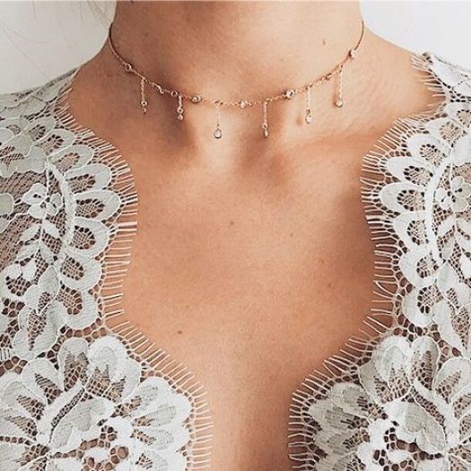 chokers 14