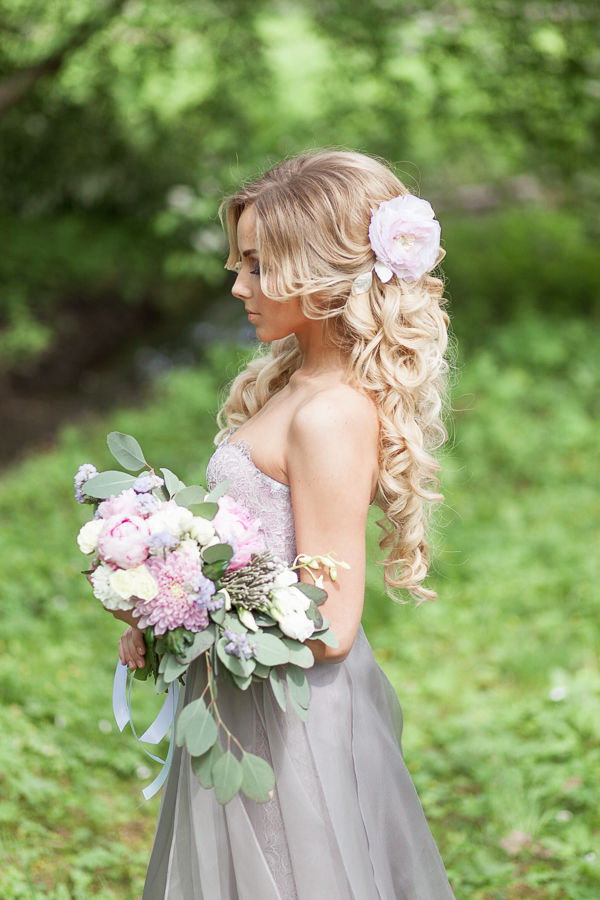 long-bridal-hairstyles-with-flower