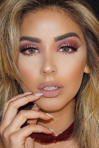 charming-rose-gold-makeup-looks-37-334x500