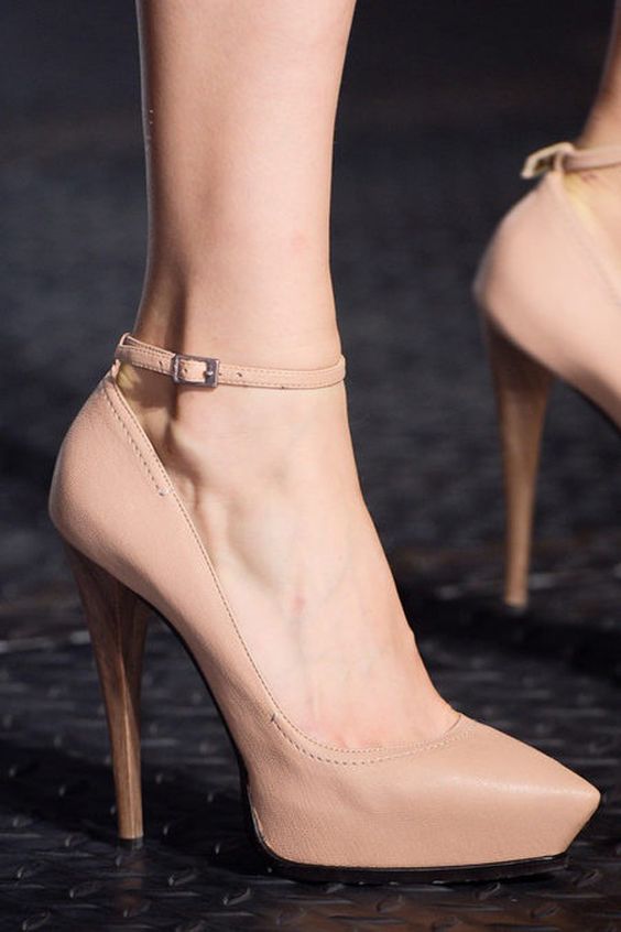 High heels5