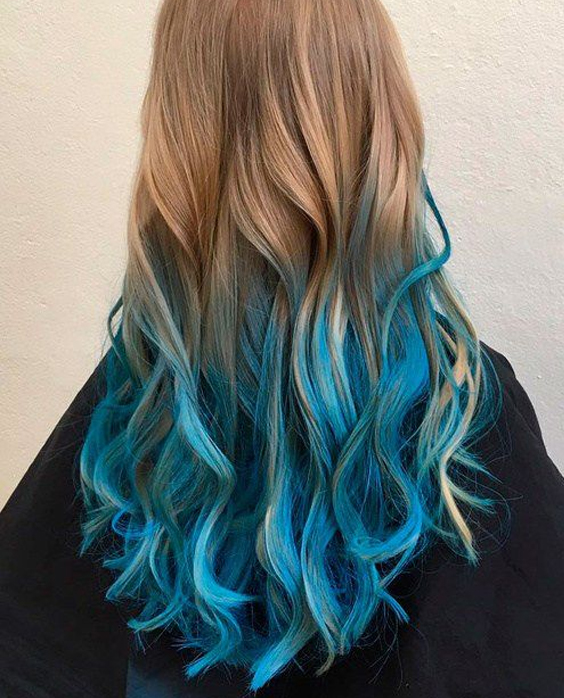 แซ่บเบอร์แรง 40 สีผม Blue Ombre นำเทรนด์ก่อนใครในปี 2018 Akerufeed