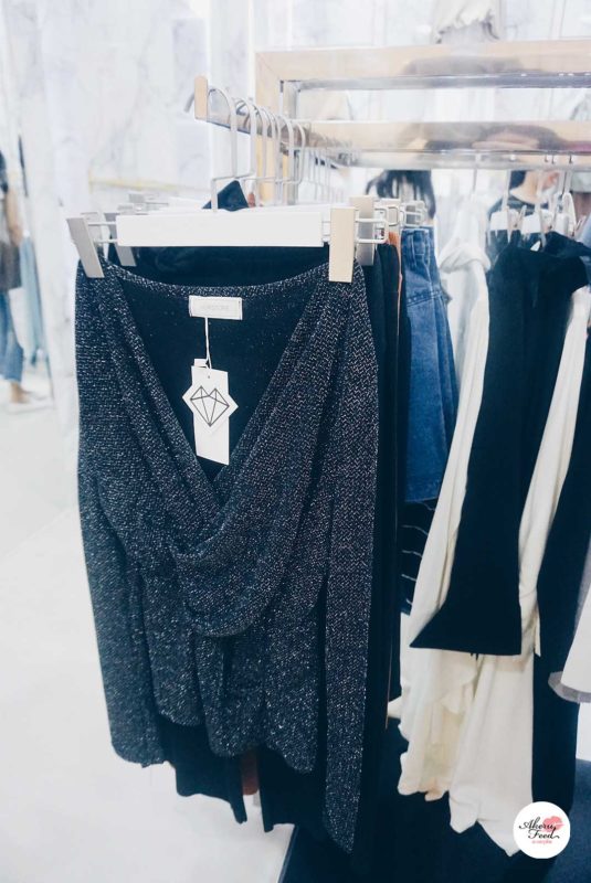 พาทัวร์!! ร้าน HOF Store ขายเสื้อผ้า 250 บาททั้งร้าน สาขาใหม่ที่