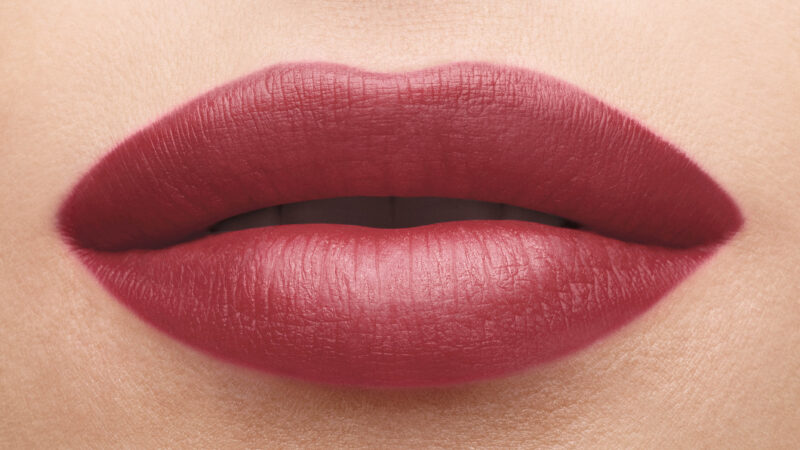 กลับมาทวงบัลลังก์! ลิปตัวแม่ YSL ‘Tatouage Couture Velvet ...
