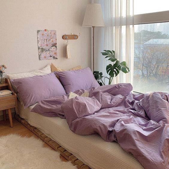 50 ไอเดียแต่งห้องนอนสีม่วงอ่อนง่ายๆ ให้หลับสบายผ่อนคลายอารมณ์ – Akeru